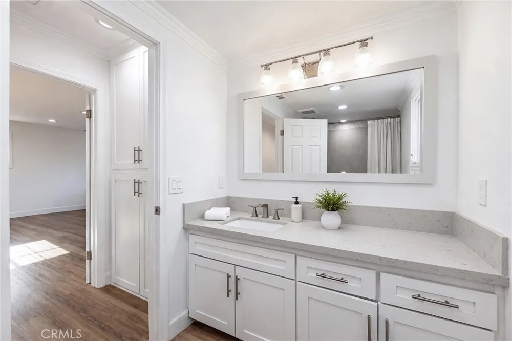648 Pomello Drive Claremont, CA 91711