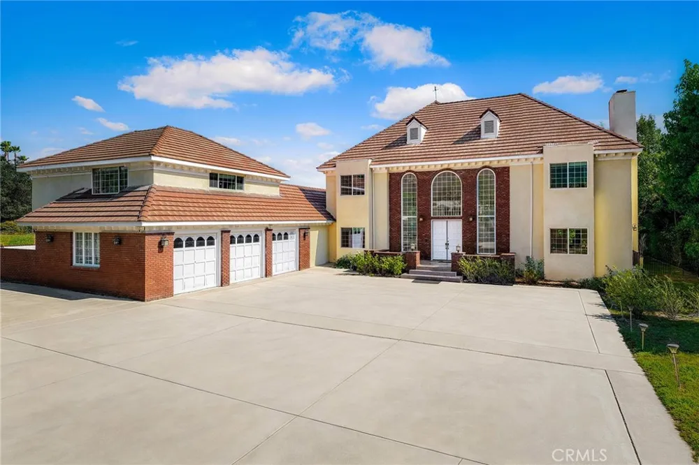 648 Pomello Drive Claremont, CA 91711