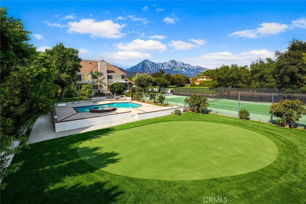 648 Pomello Drive Claremont, CA 91711