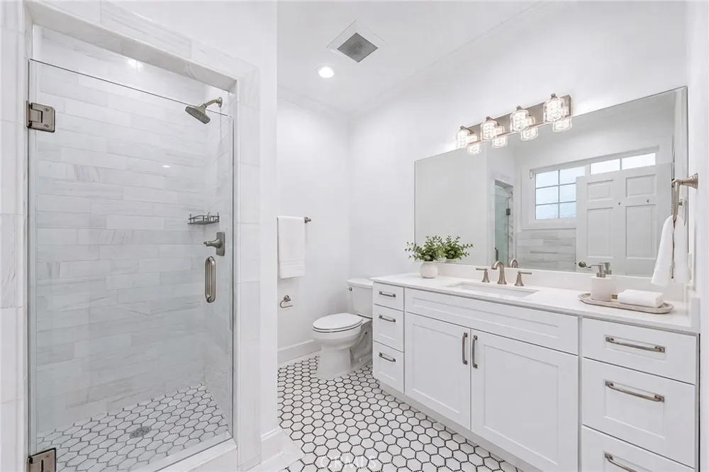 648 Pomello Drive Claremont, CA 91711