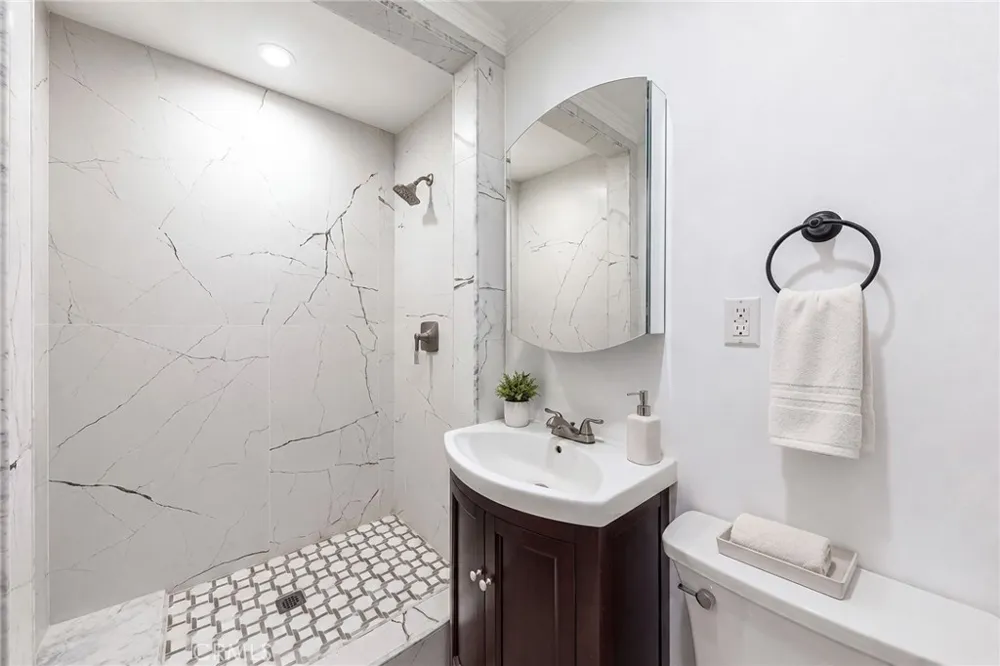 648 Pomello Drive Claremont, CA 91711