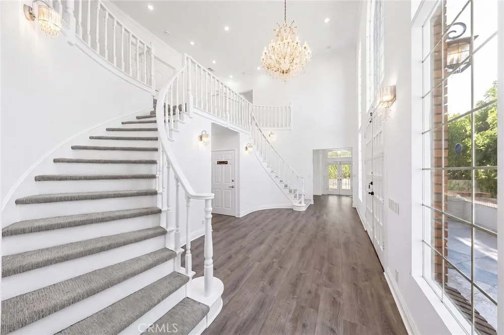 648 Pomello Drive Claremont, CA 91711