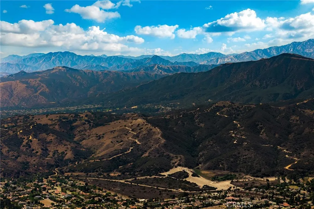 648 Pomello Drive Claremont, CA 91711