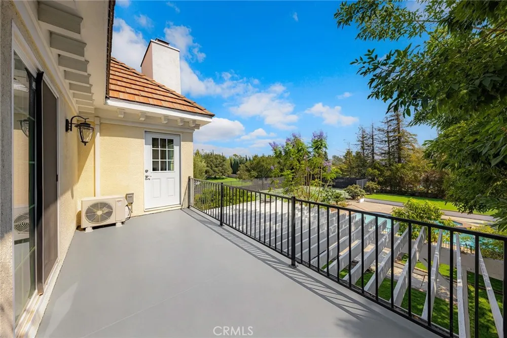 648 Pomello Drive Claremont, CA 91711