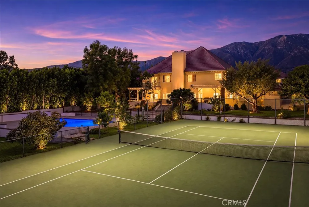 648 Pomello Drive Claremont, CA 91711