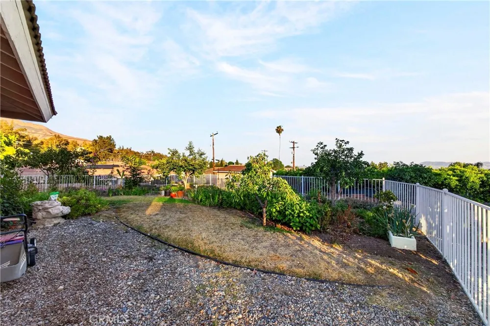 3797 Jeffers San Bernardino, CA 92404