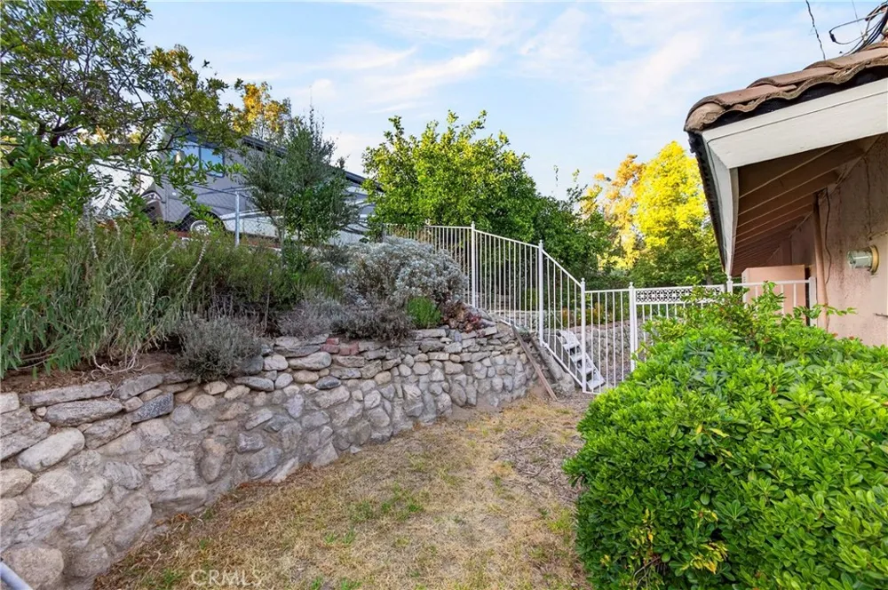 3797 Jeffers San Bernardino, CA 92404