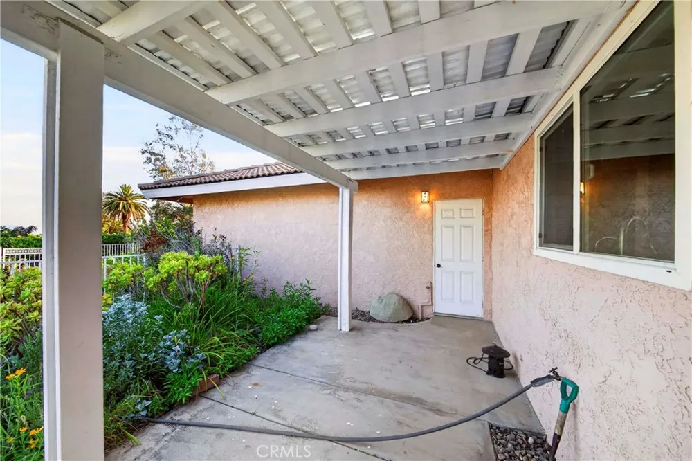 3797 Jeffers San Bernardino, CA 92404