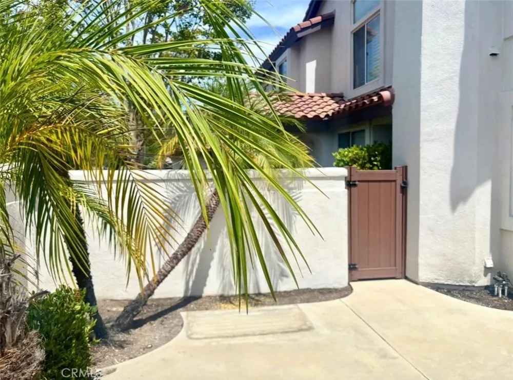 14 Via Entrada Rancho Santa Margarita, CA 92688