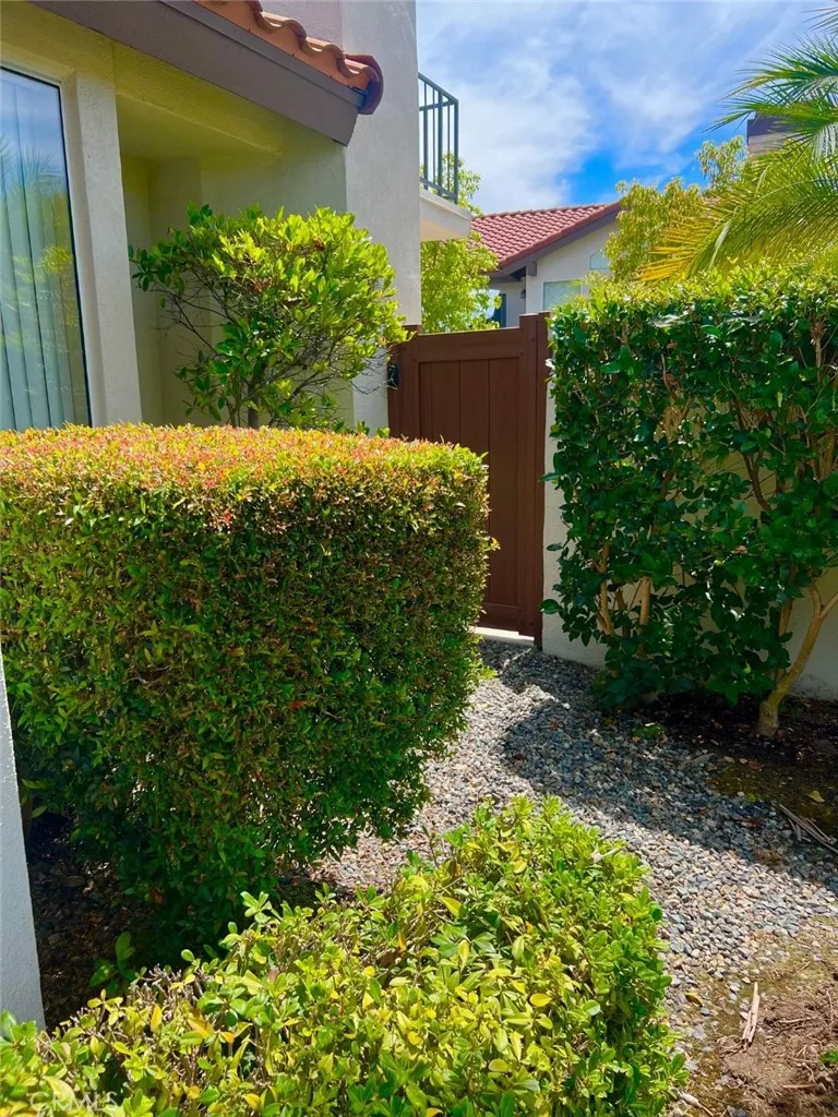 14 Via Entrada Rancho Santa Margarita, CA 92688