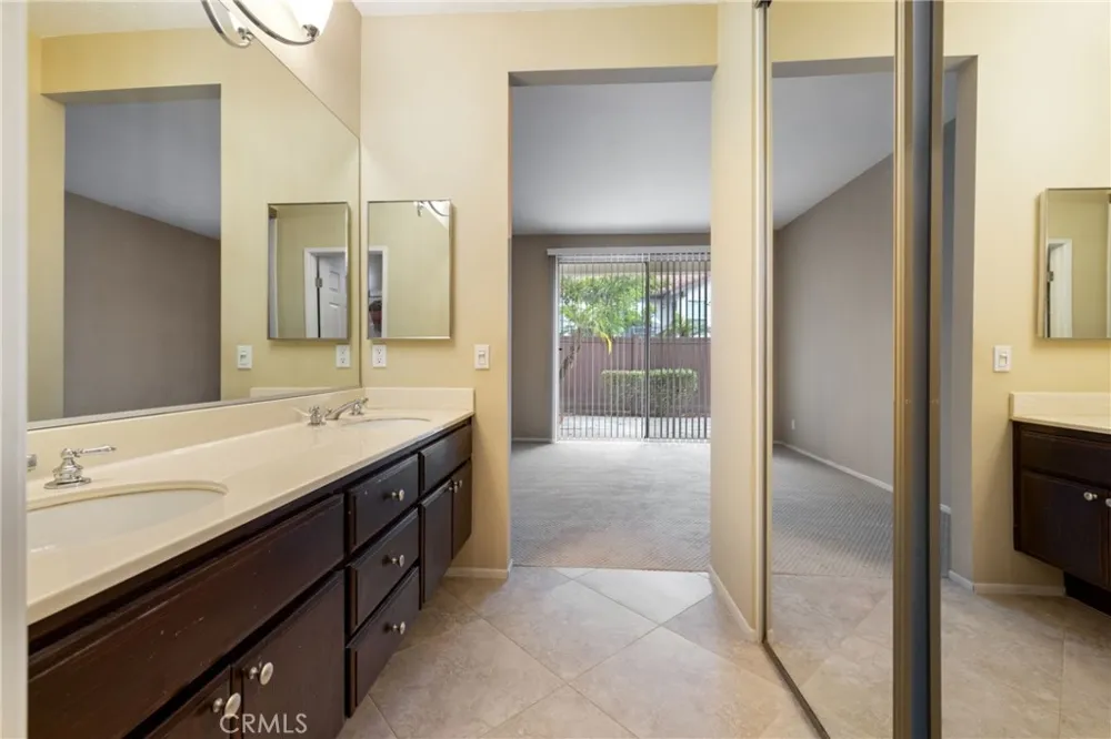 14 Via Entrada Rancho Santa Margarita, CA 92688