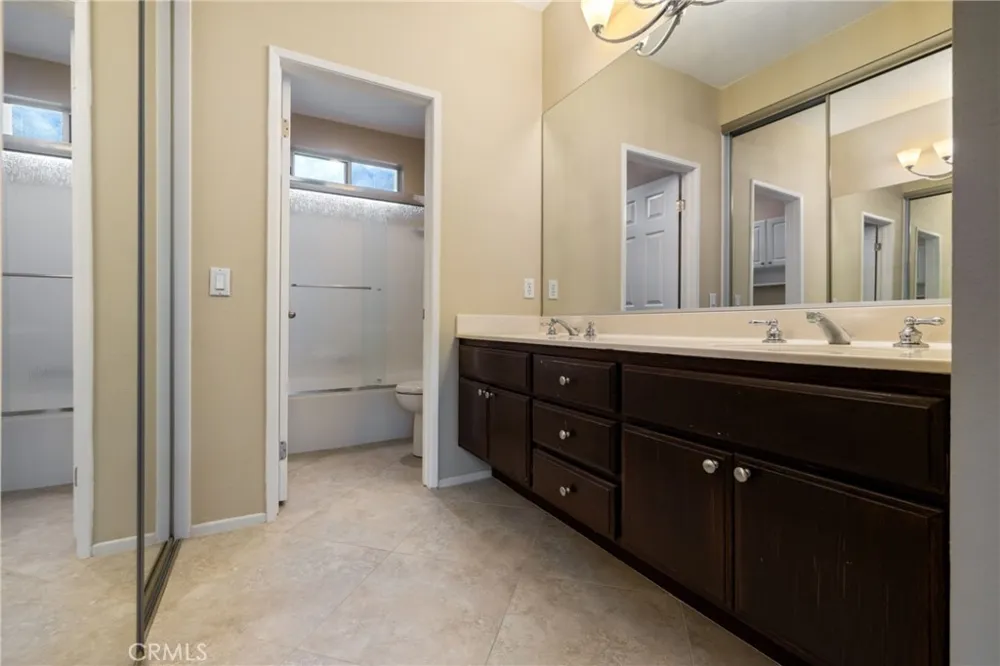 14 Via Entrada Rancho Santa Margarita, CA 92688