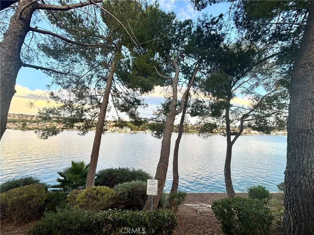 14 Via Entrada Rancho Santa Margarita, CA 92688
