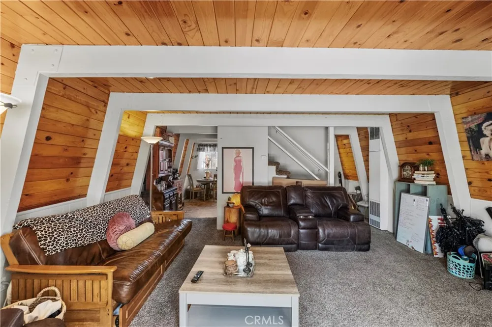 1056 Sierra Big Bear City, CA 92314