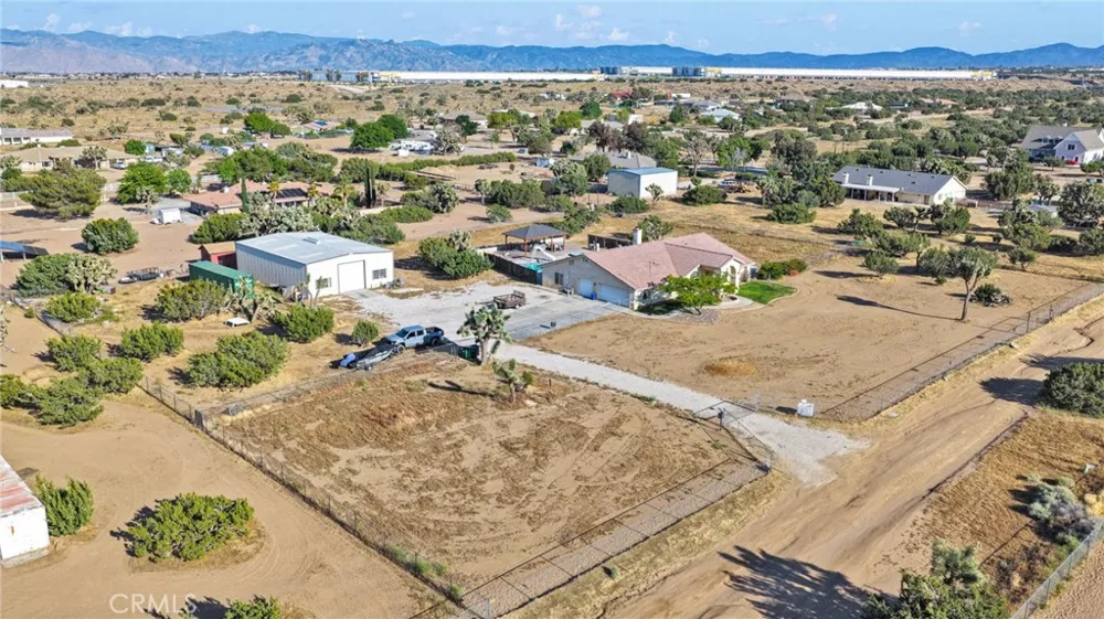 8755 Kittering Oak Hills, CA 92344