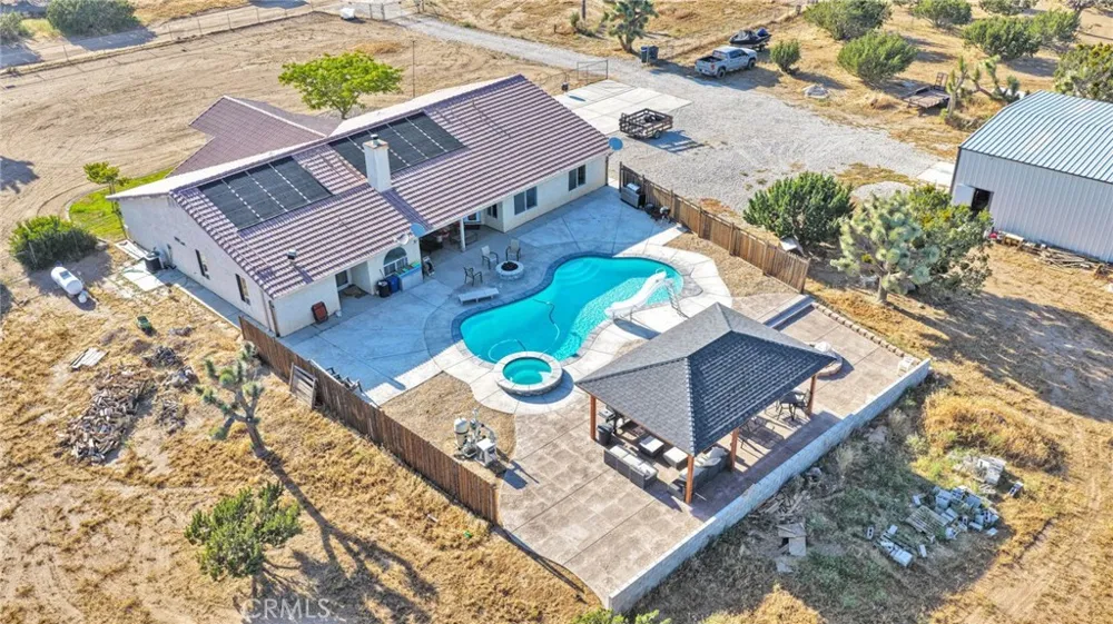 8755 Kittering Oak Hills, CA 92344
