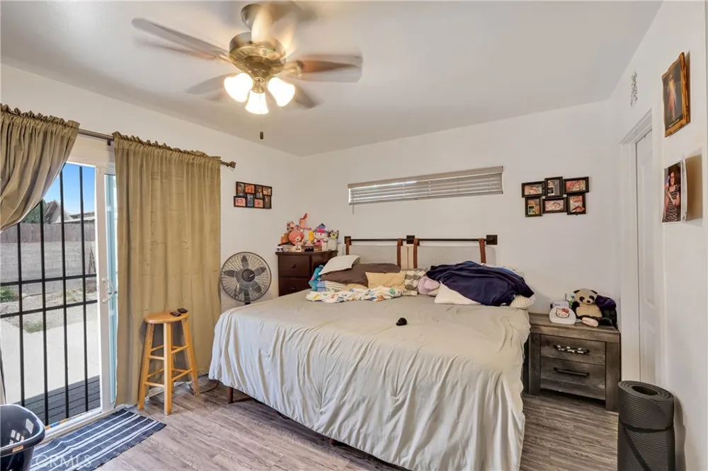 8811 Mary Avenue Los Angeles, CA 90002