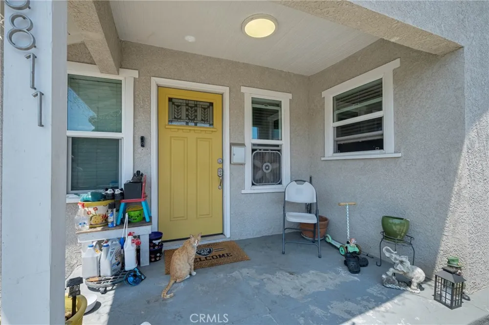 8811 Mary Avenue Los Angeles, CA 90002