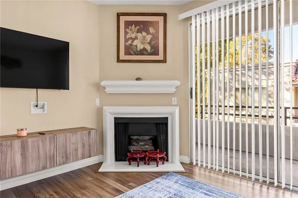2817 W Avenue K12 #250 Lancaster, CA 93536