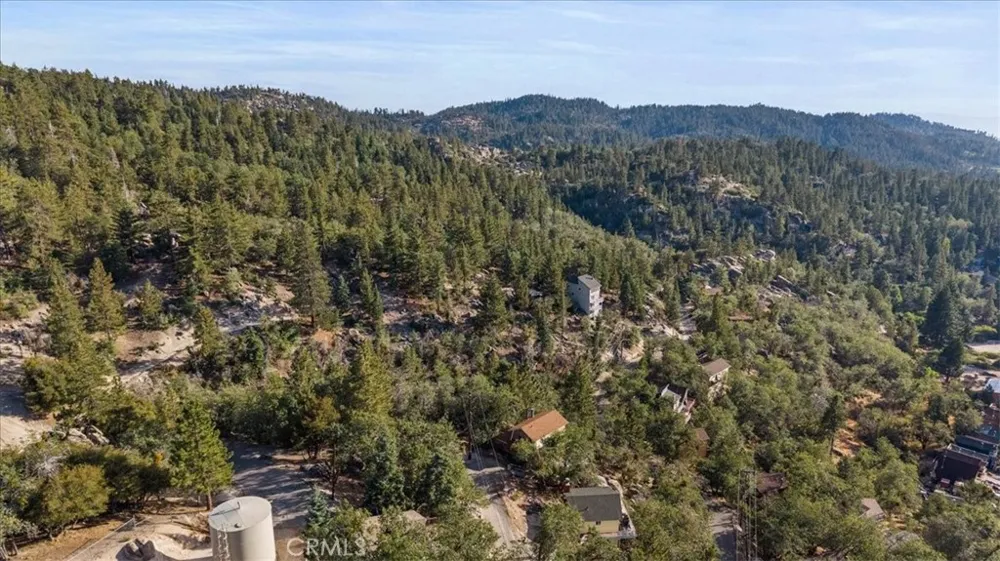 2190 Tank Road Running Springs, CA 92382