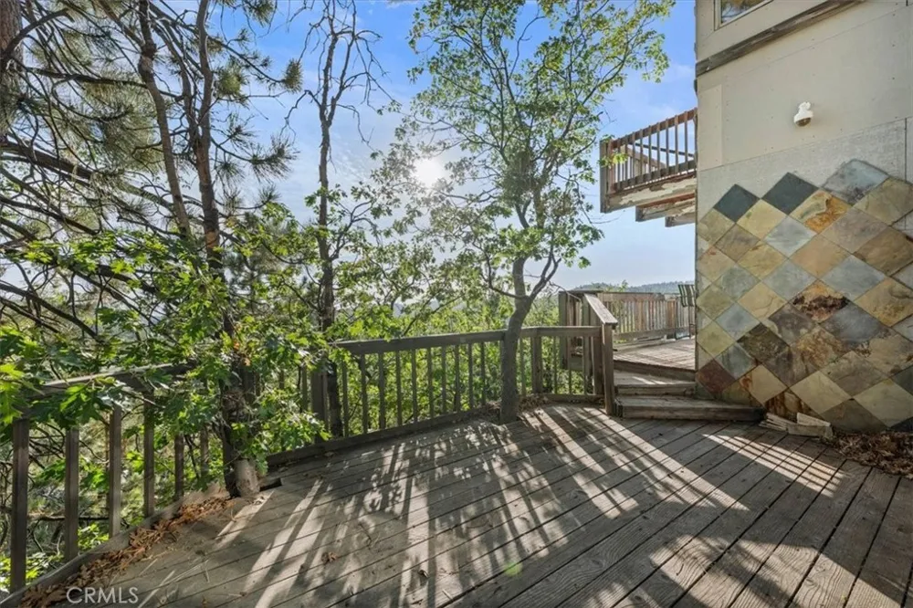 2190 Tank Road Running Springs, CA 92382