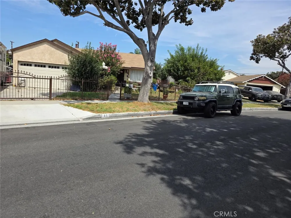41 W Barclay Long Beach, CA 90805