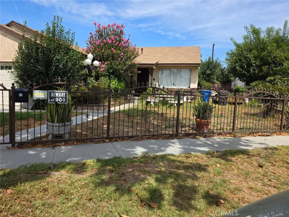 41 W Barclay Long Beach, CA 90805
