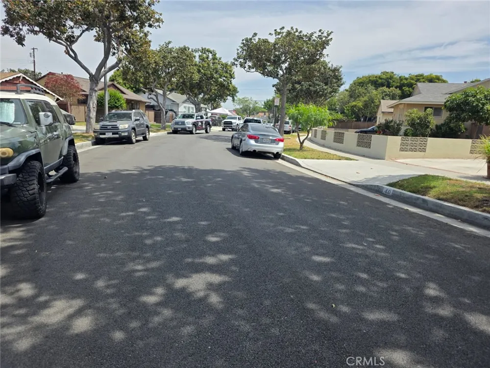 41 W Barclay Long Beach, CA 90805
