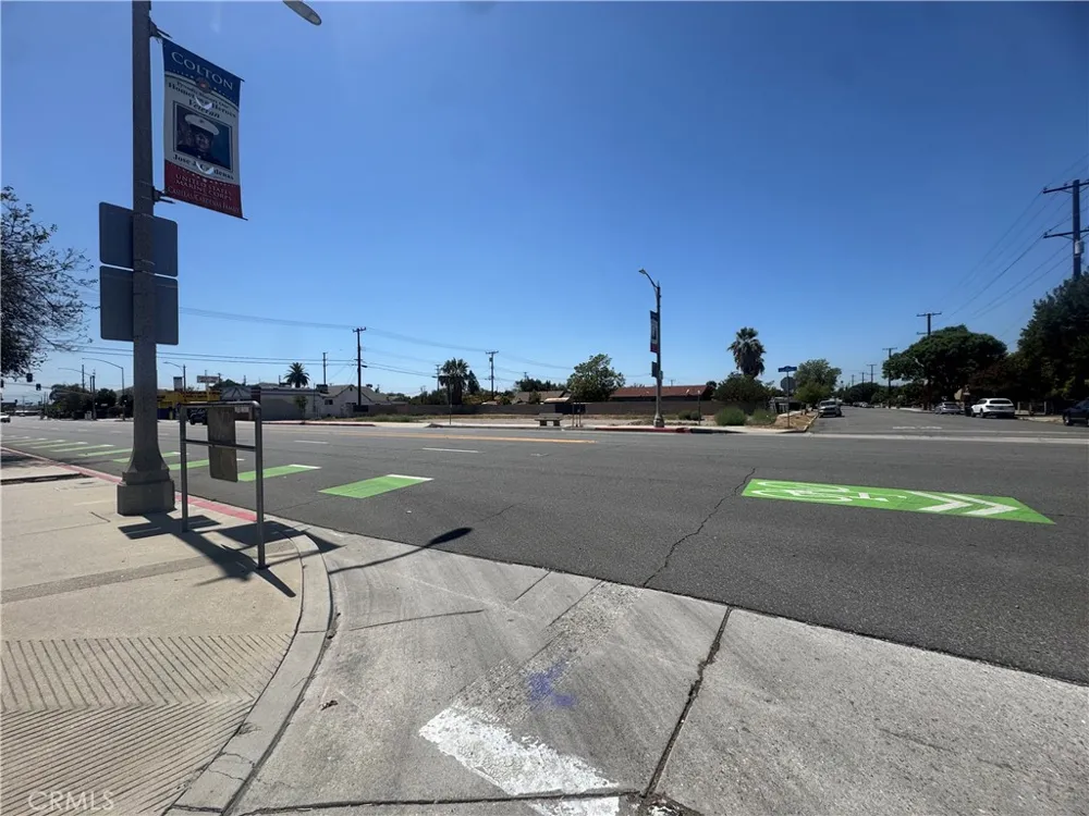 233 La Cadena Drive Colton, CA 92324