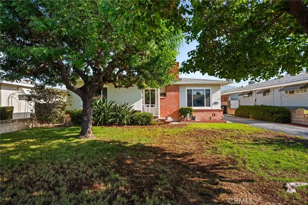 538 W F STREET Ontario, CA 91762