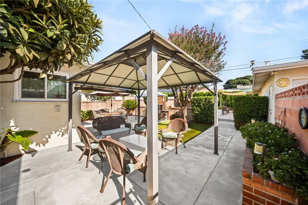 538 W F STREET Ontario, CA 91762