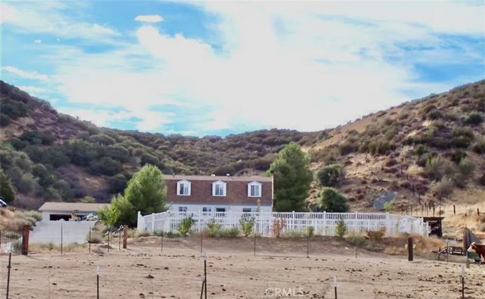 43939 Munz Ranch Lake Hughes, CA 93532