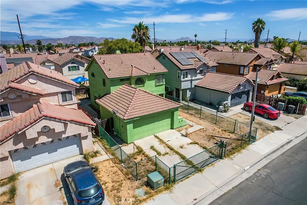 1543 Keepsake Lane Perris, CA 92571