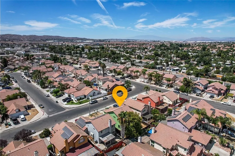 1543 Keepsake Lane Perris, CA 92571