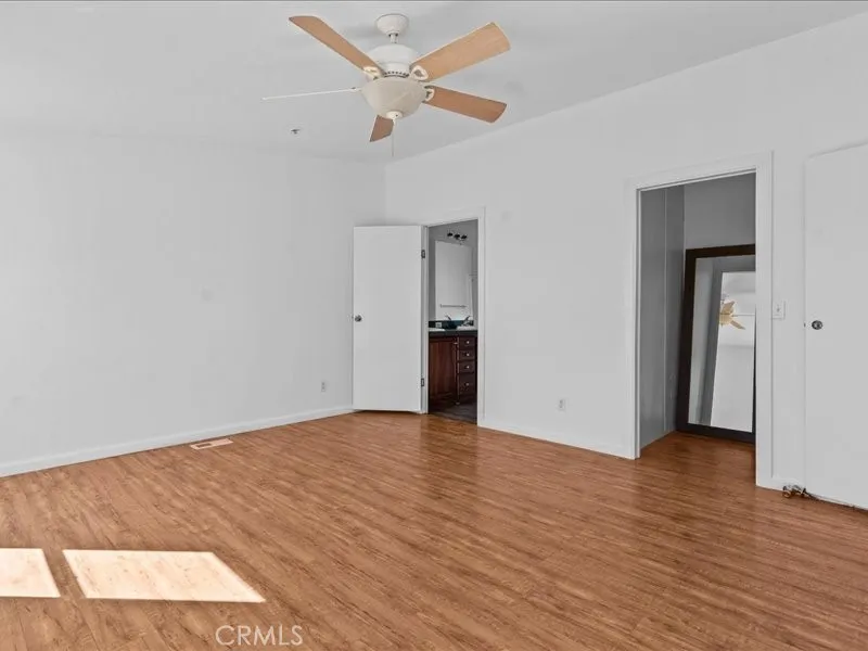 5670 Hollister Road Phelan, CA 92371