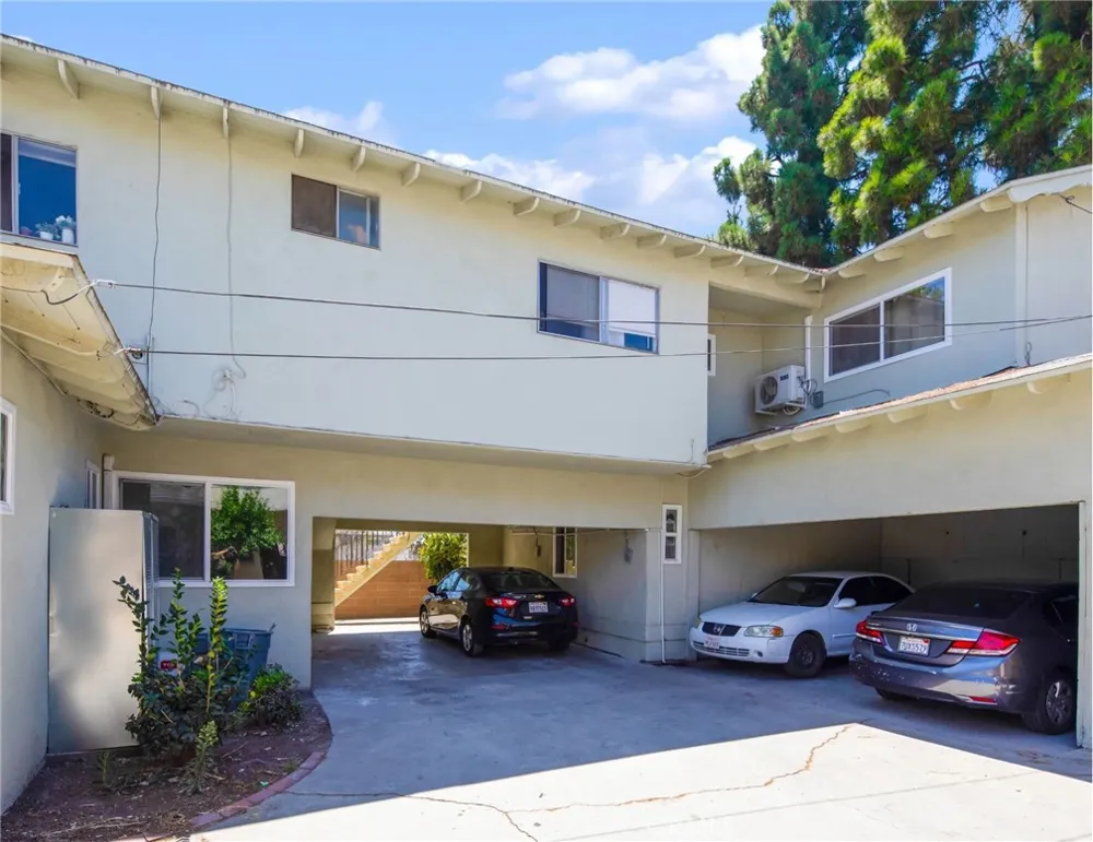 1109 S Spruce Street Montebello, CA 90640