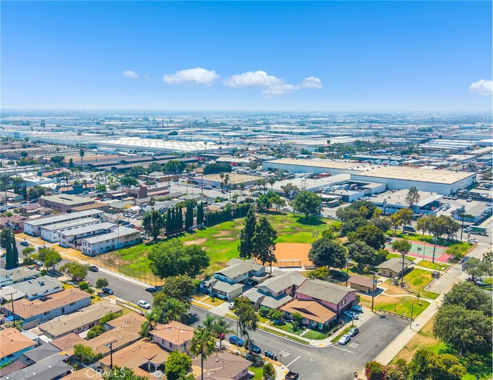 1109 S Spruce Street Montebello, CA 90640