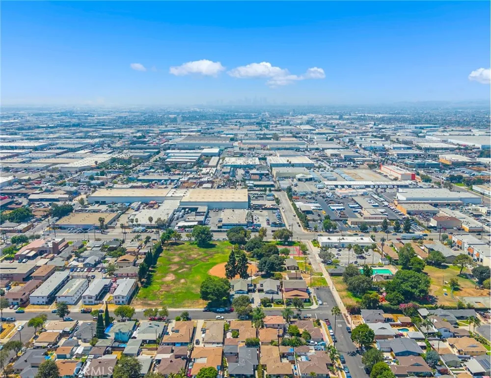1109 S Spruce Street Montebello, CA 90640