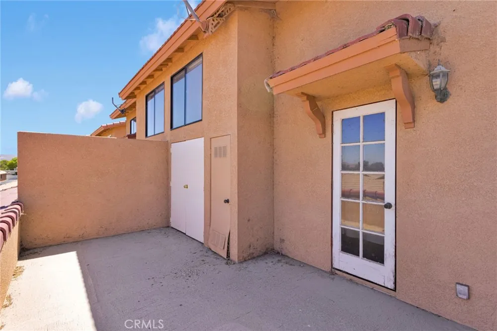 27535 Lakeview #12 Helendale, CA 92342