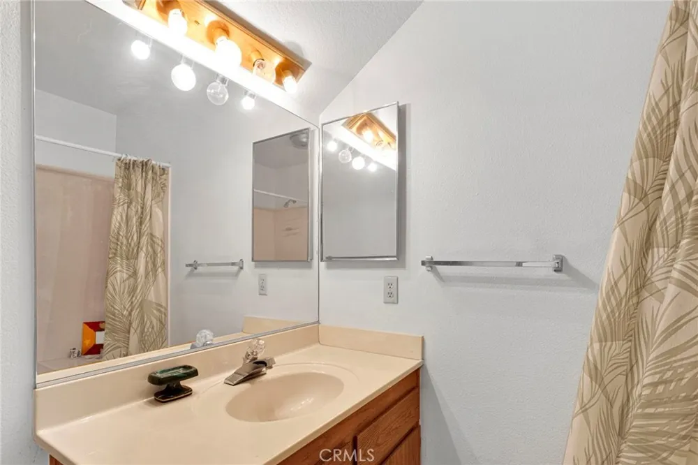27535 Lakeview #12 Helendale, CA 92342