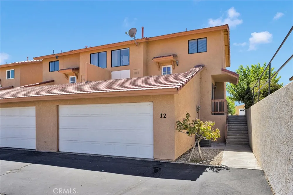27535 Lakeview #12 Helendale, CA 92342