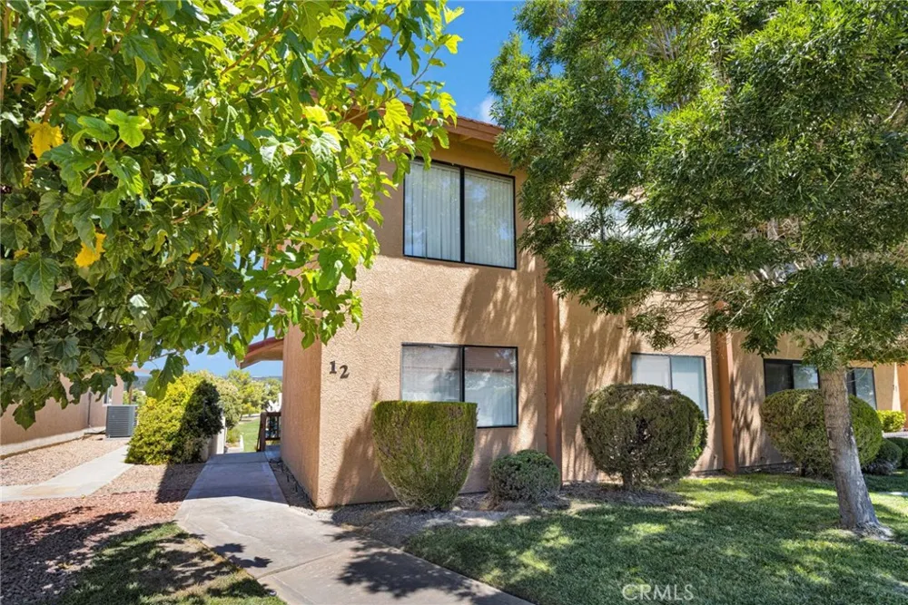 27535 Lakeview #12 Helendale, CA 92342