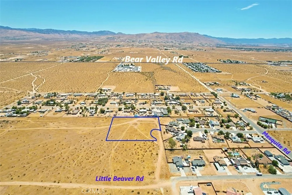 32 Nicola Road Apple Valley, CA 92308