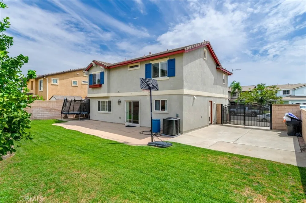 15454 Hoover Lane Fontana, CA 92336