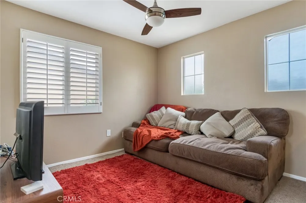 15454 Hoover Lane Fontana, CA 92336