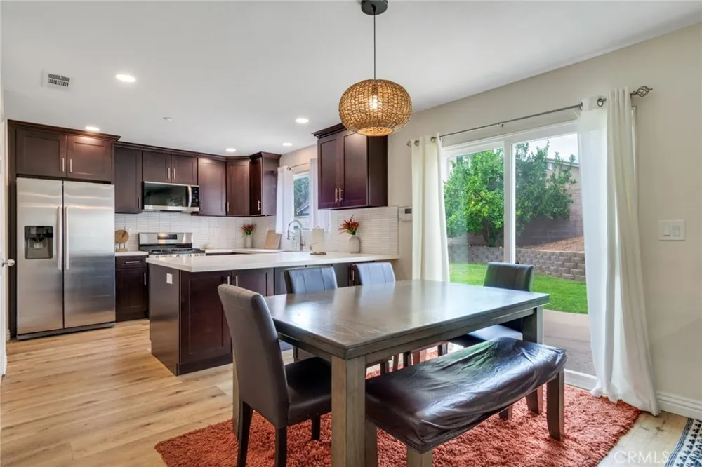 15454 Hoover Lane Fontana, CA 92336