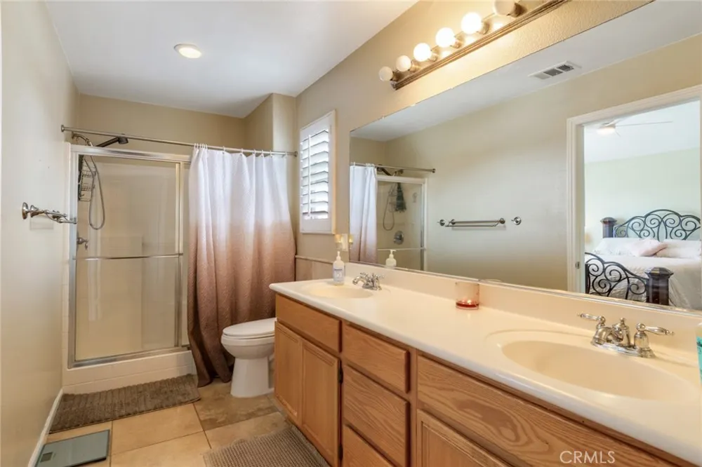 15454 Hoover Lane Fontana, CA 92336