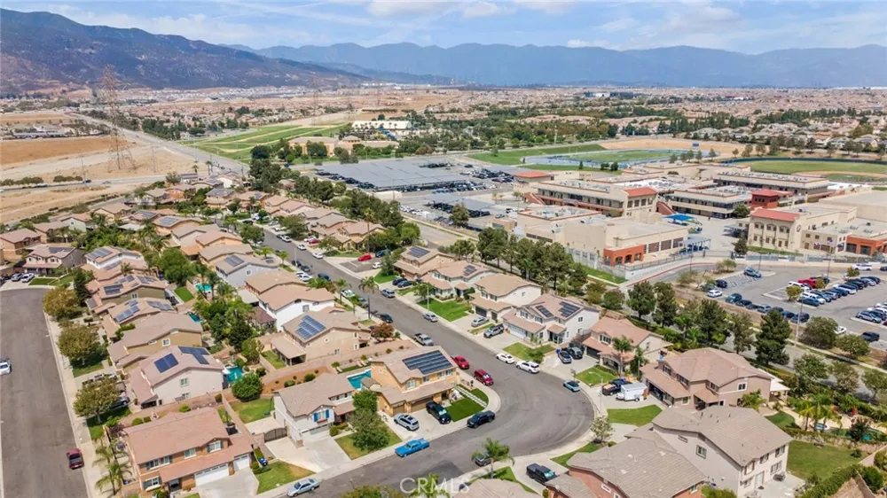 15454 Hoover Lane Fontana, CA 92336