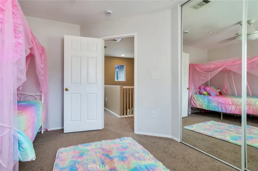 15454 Hoover Lane Fontana, CA 92336