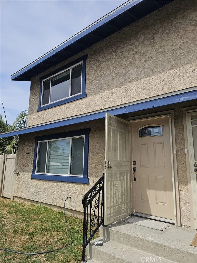 8039 Puritan Downey, CA 90242